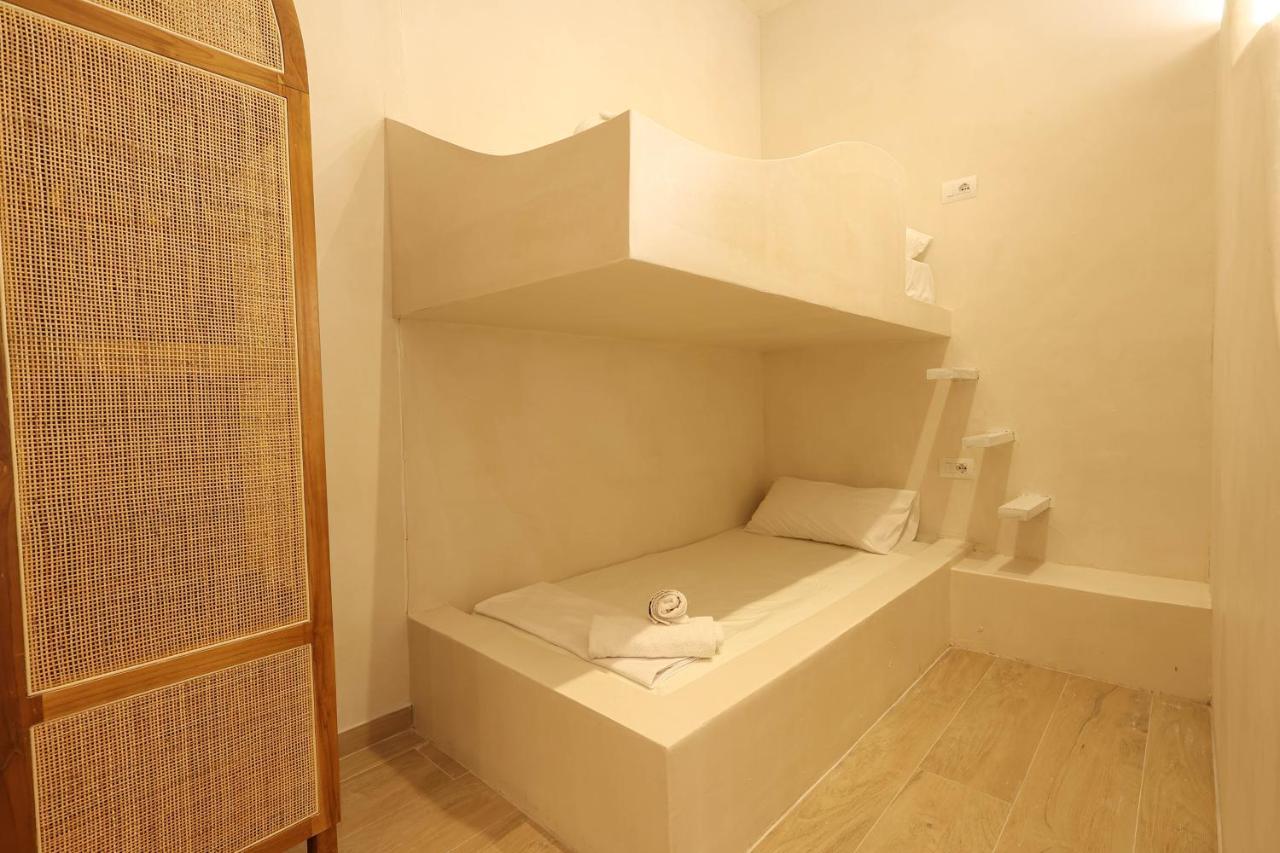Relax Hotel Ксаміл Екстер'єр фото