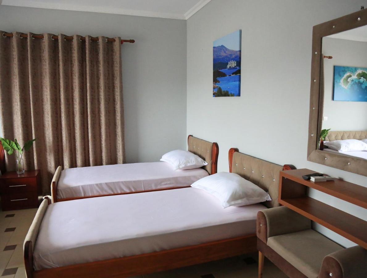 Relax Hotel Ксаміл Екстер'єр фото